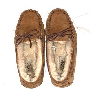 Ugh moccasins